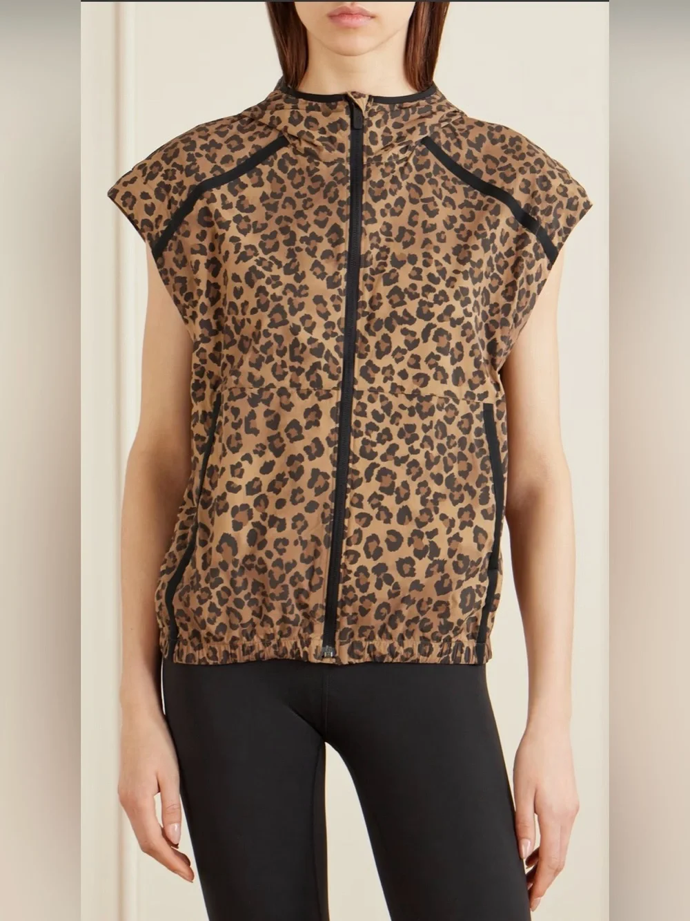 Lululemon track jacket vest zip up hooded leopard 6 small wind breaker bomber